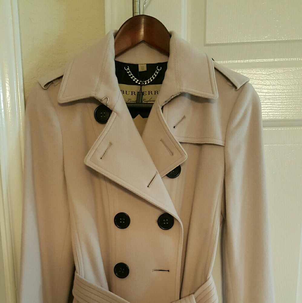 NWT Burberry cashmere trench coat (Firm Price)